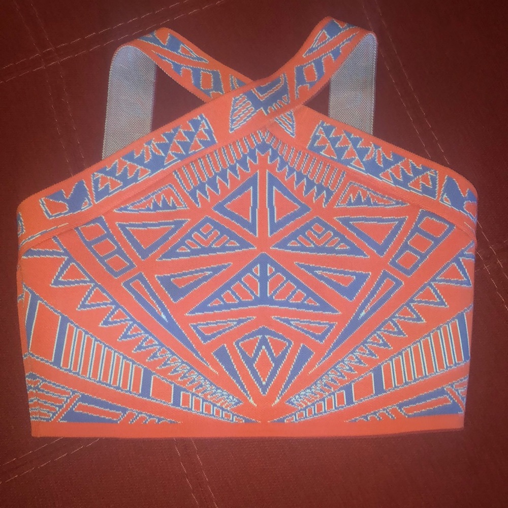 BCBG bandage crop top!!